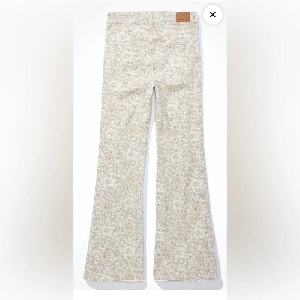 AMERICAN EAGLE | Next Level Floral Flare Jeans - Picture 3 of 6